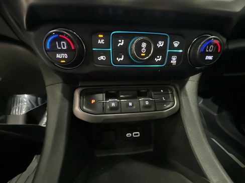 Used 2021 GMC Acadia AT4 w/ Preferred Package AWD/4WD image 35