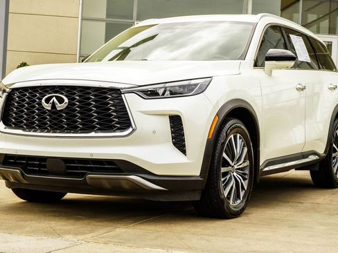 Used 2023 INFINITI QX60 Sensory w/ Vision Package AWD/4WD image 8