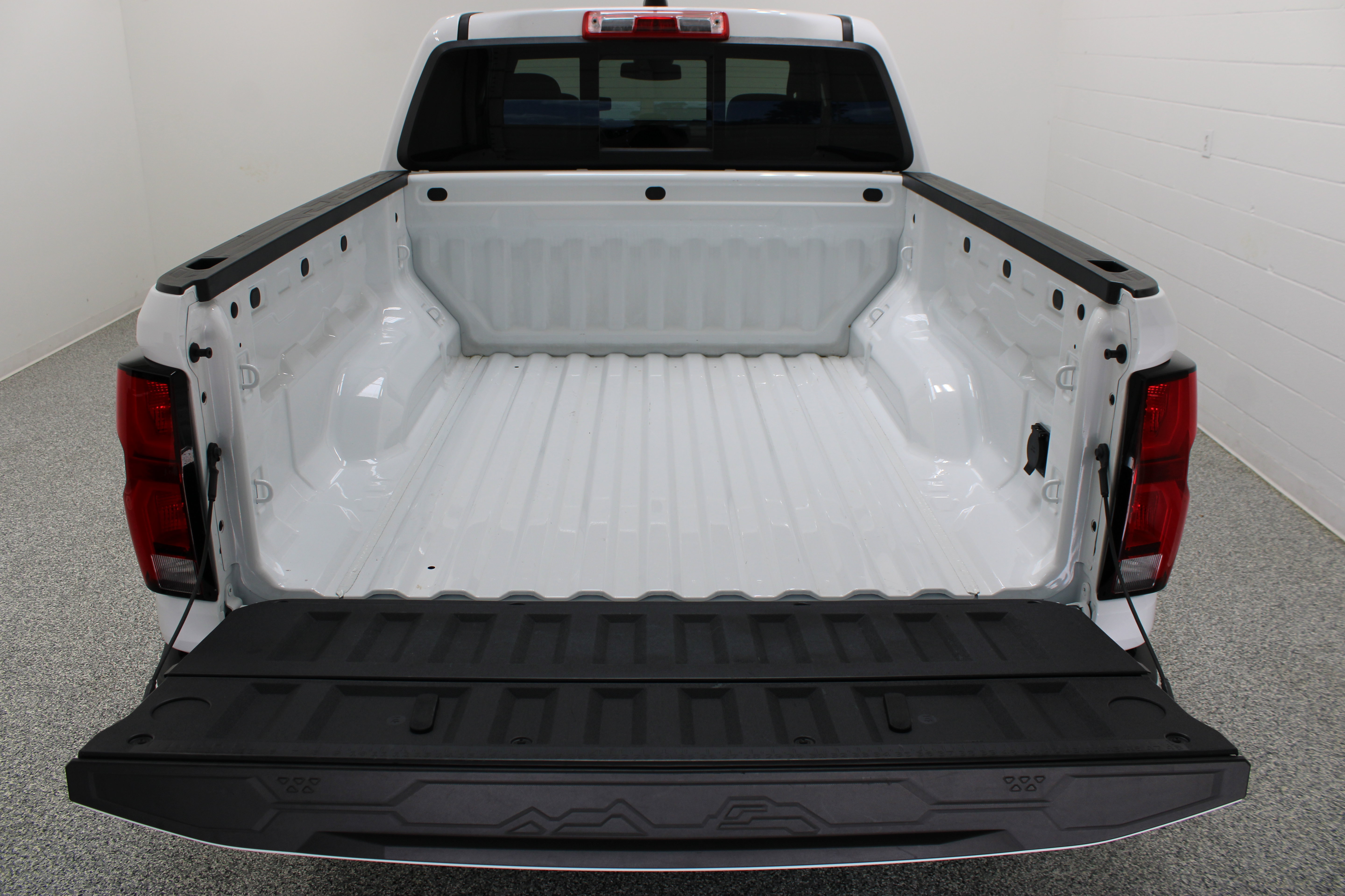 Used 2026 Chevrolet Colorado LT w/ LT Convenience Package RWD image 31