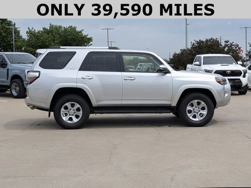 Used 2024 Toyota 4Runner SR5 Premium AWD/4WD image 4