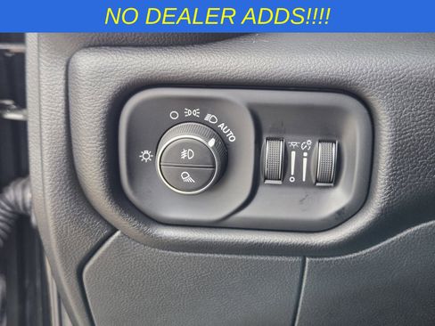 New 2026 RAM 2500 Laramie AWD/4WD image 19