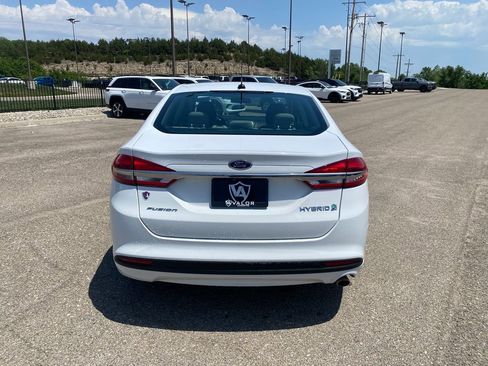 Used 2018 Ford Fusion S FWD image 5