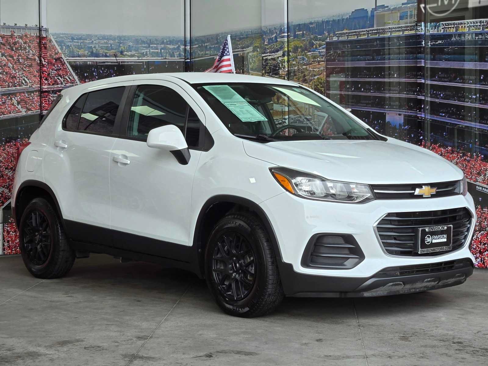 Used 2018 Chevrolet Trax LS FWD image 1
