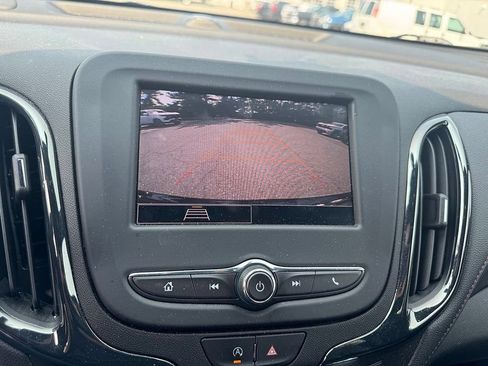 Certified 2023 Chevrolet Equinox RS AWD/4WD image 17