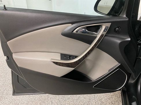 Used 2016 Buick Verano image 9