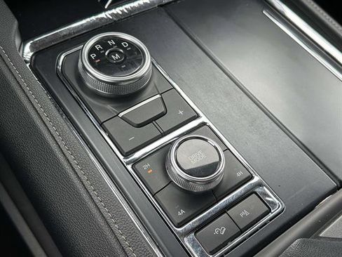 Used 2022 Ford Expedition XLT image 20