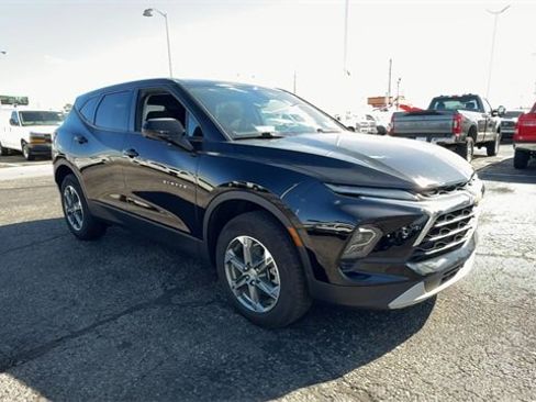 Used 2023 Chevrolet Blazer LT w/ LPO, Floor Liner Package image 2