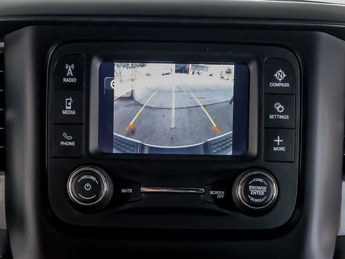 Used 2022 RAM 2500 Tradesman w/ Chrome Appearance Group image 21