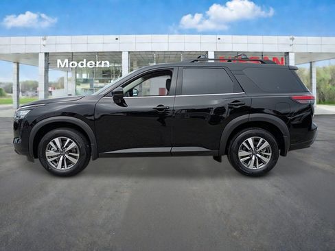 New 2026 Nissan Pathfinder SL FWD image 2