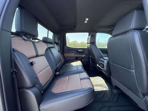 Used 2021 Chevrolet Silverado 1500 High Country AWD/4WD image 18