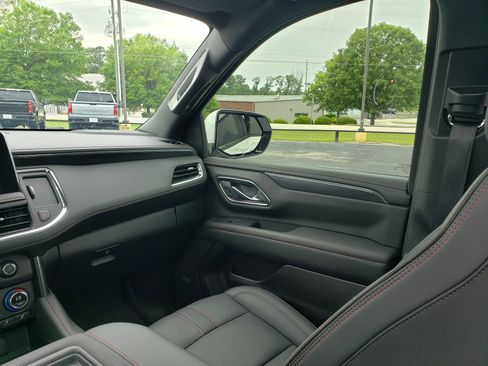 Used 2024 Chevrolet Tahoe RST w/ Luxury Package AWD/4WD image 35