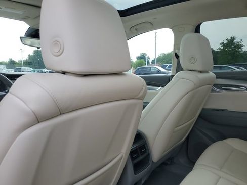 Used 2020 Cadillac XT5 Premium Luxury AWD/4WD image 28