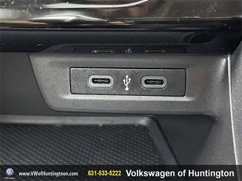 Certified 2022 Volkswagen Jetta SE image 29