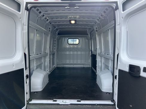 New 2026 RAM ProMaster 2500 w/ Convenience Group FWD image 24