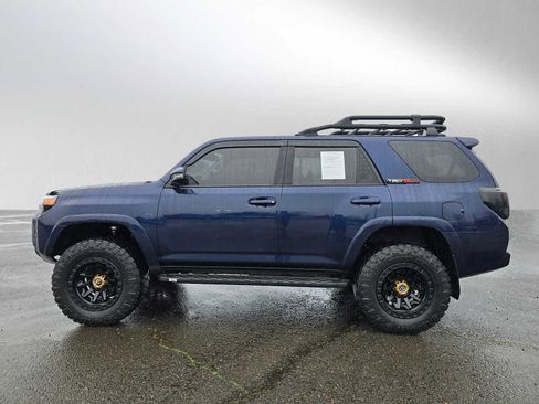 Used 2022 Toyota 4Runner SR5 Premium image 6