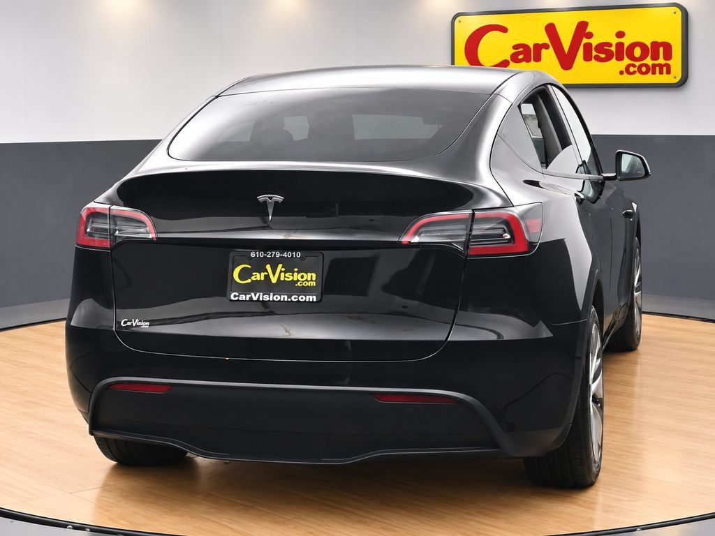 Used 2023 Tesla Model Y 2WD image 6