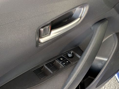 Certified 2021 Toyota Corolla LE image 9