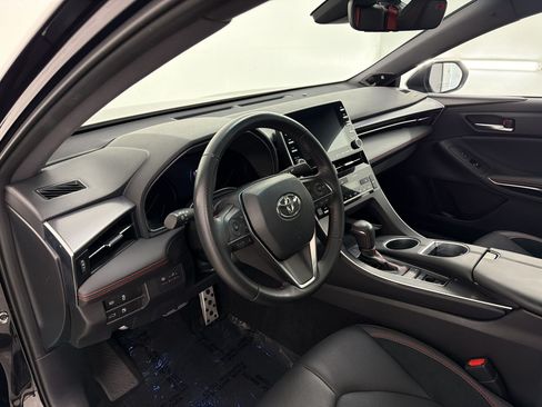 Used 2021 Toyota Avalon TRD FWD image 4