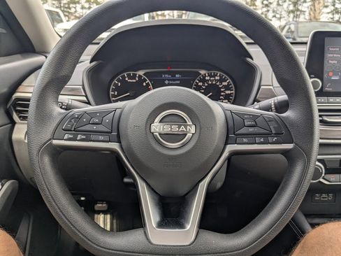 Used 2023 Nissan Altima 2.5 SV image 26