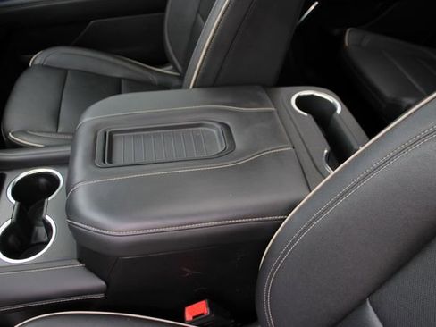 Used 2023 GMC Yukon SLT image 20