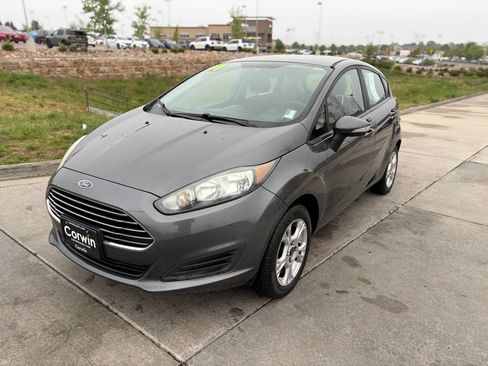Used 2016 Ford Fiesta SE FWD image 4