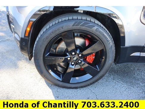 Used 2024 Land Rover Defender 110 X image 28