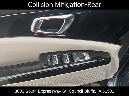 Used 2024 Kia Carnival EX FWD image 15