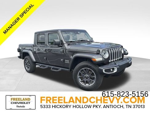 Used 2020 Jeep Gladiator Overland w/ Popular Equipment Package AWD/4WD image 1