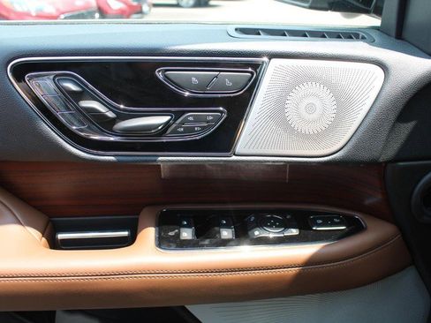 New 2023 Lincoln Navigator Reserve image 25