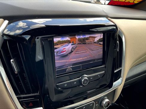 Certified 2023 Chevrolet Traverse LS w/ Midnight/Sport Edition FWD image 21
