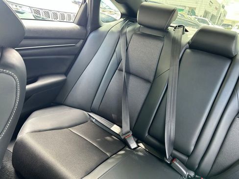 Used 2022 Honda Accord Sport image 12