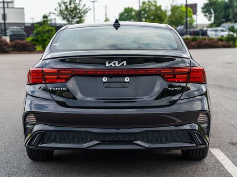 Used 2023 Kia Forte GT-Line w/ GT-Line Technology Package FWD image 8