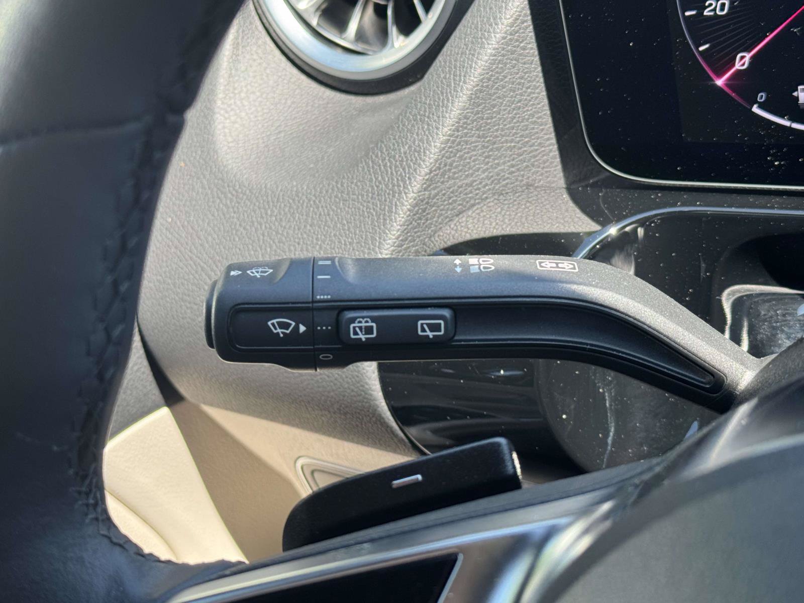 Certified 2025 Mercedes-Benz GLA 250 4MATIC image 22