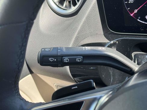 Certified 2025 Mercedes-Benz GLA 250 4MATIC image 22