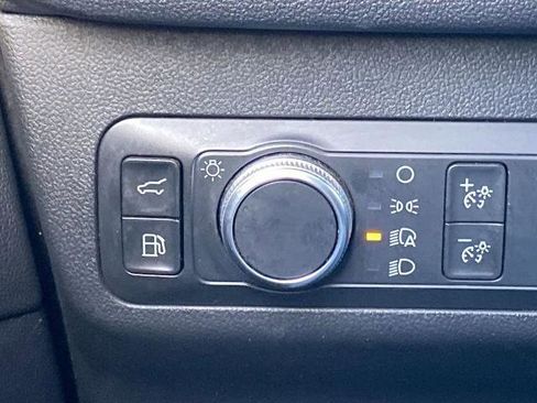 Used 2020 Ford Escape SE Sport image 14