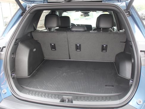New 2027 Chevrolet Equinox LT w/ Convenience Package II FWD image 17