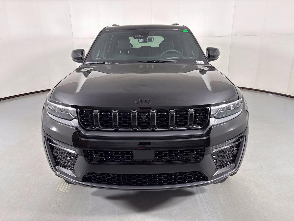 New 2027 Jeep Grand Cherokee Summit w/ Adv Protech Group IV AWD/4WD image 3