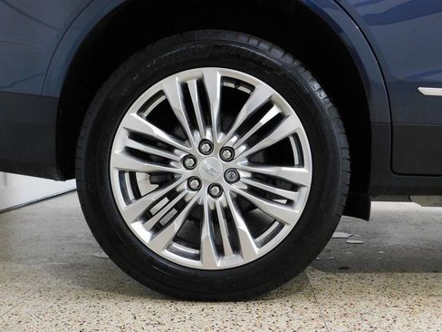 Used 2019 Cadillac XT5 Premium Luxury image 98