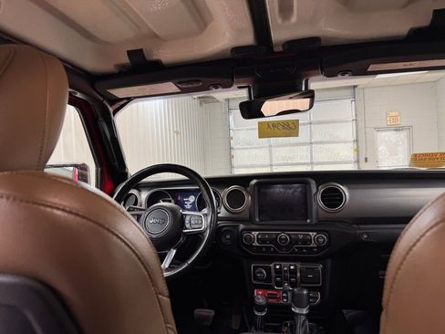 Used 2020 Jeep Gladiator Rubicon image 21