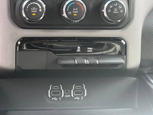 Used 2023 RAM 1500 Big Horn AWD/4WD image 13