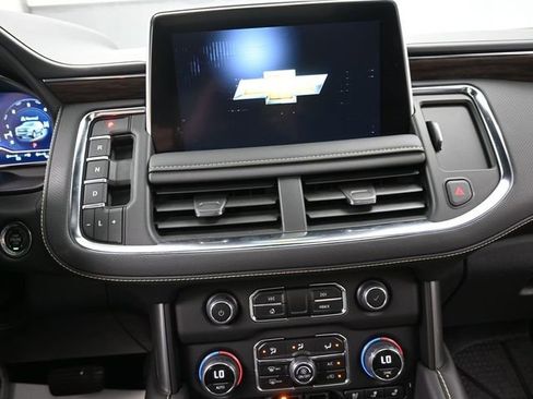 Used 2024 Chevrolet Tahoe Premier w/ Premium Package AWD/4WD image 10