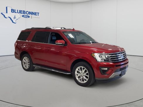 Used 2021 Ford Expedition XLT RWD image 3