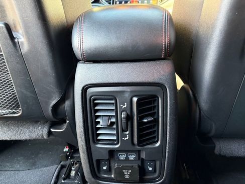 Used 2023 Dodge Durango R/T image 46