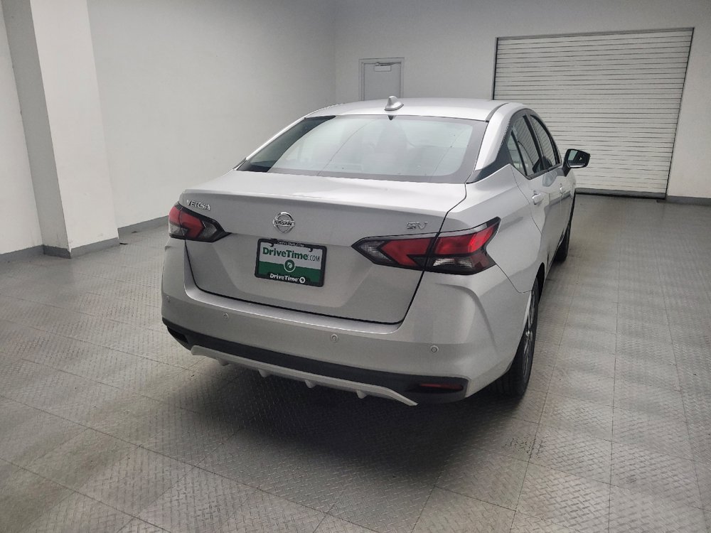 Used 2021 Nissan Versa SV FWD image 7