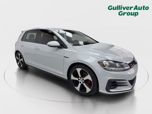 Used 2018 Volkswagen GTI S FWD image 12