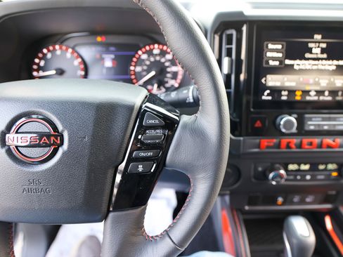 Used 2025 Nissan Frontier Pro-X image 20