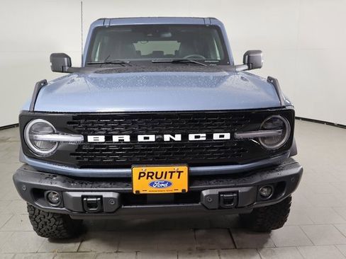 New 2025 Ford Bronco Badlands image 2