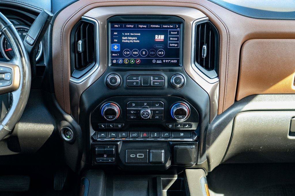 Used 2020 Chevrolet Silverado 1500 High Country w/ Technology Package AWD/4WD image 21