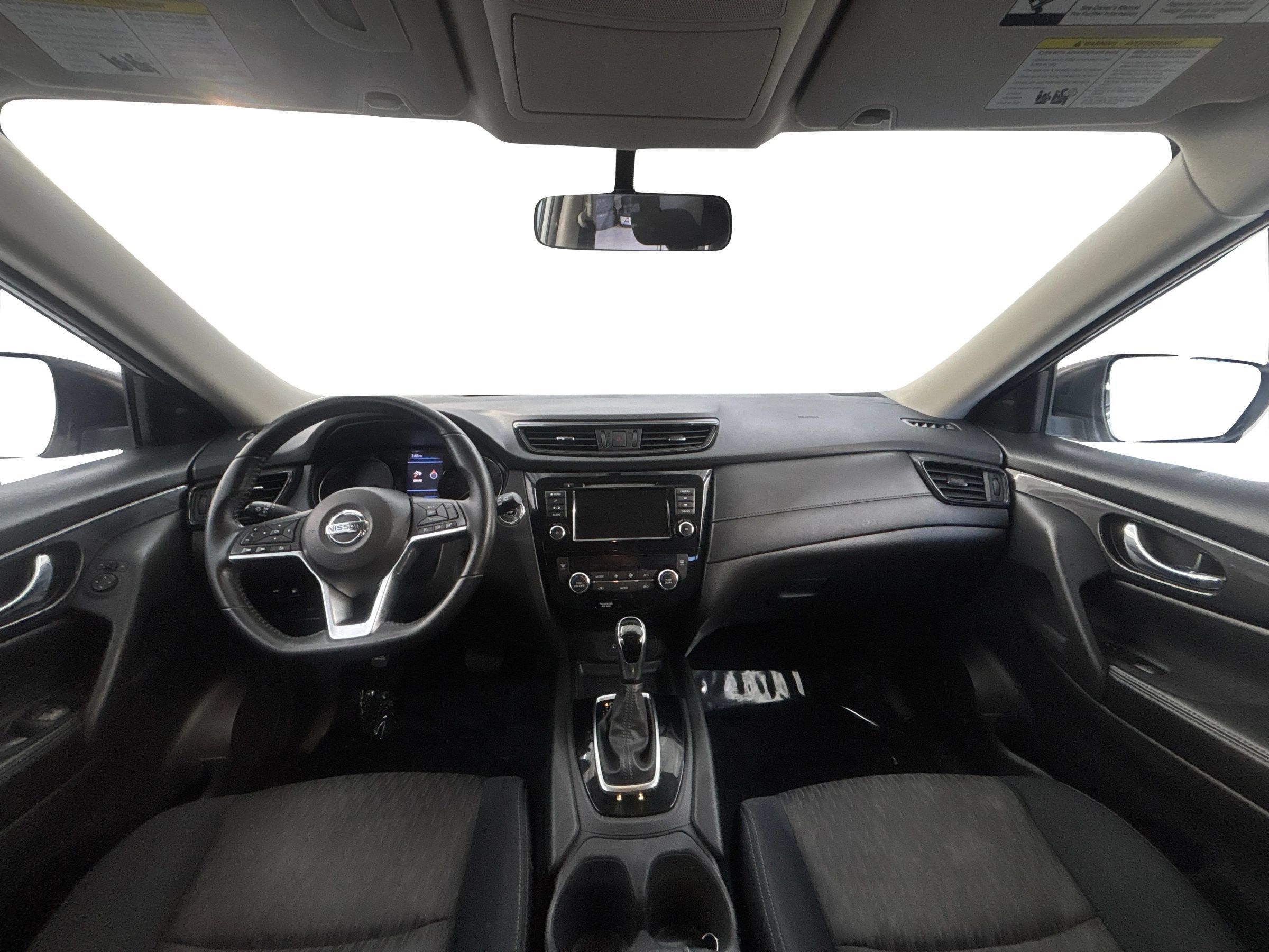 Used 2018 Nissan Rogue SV AWD/4WD image 17