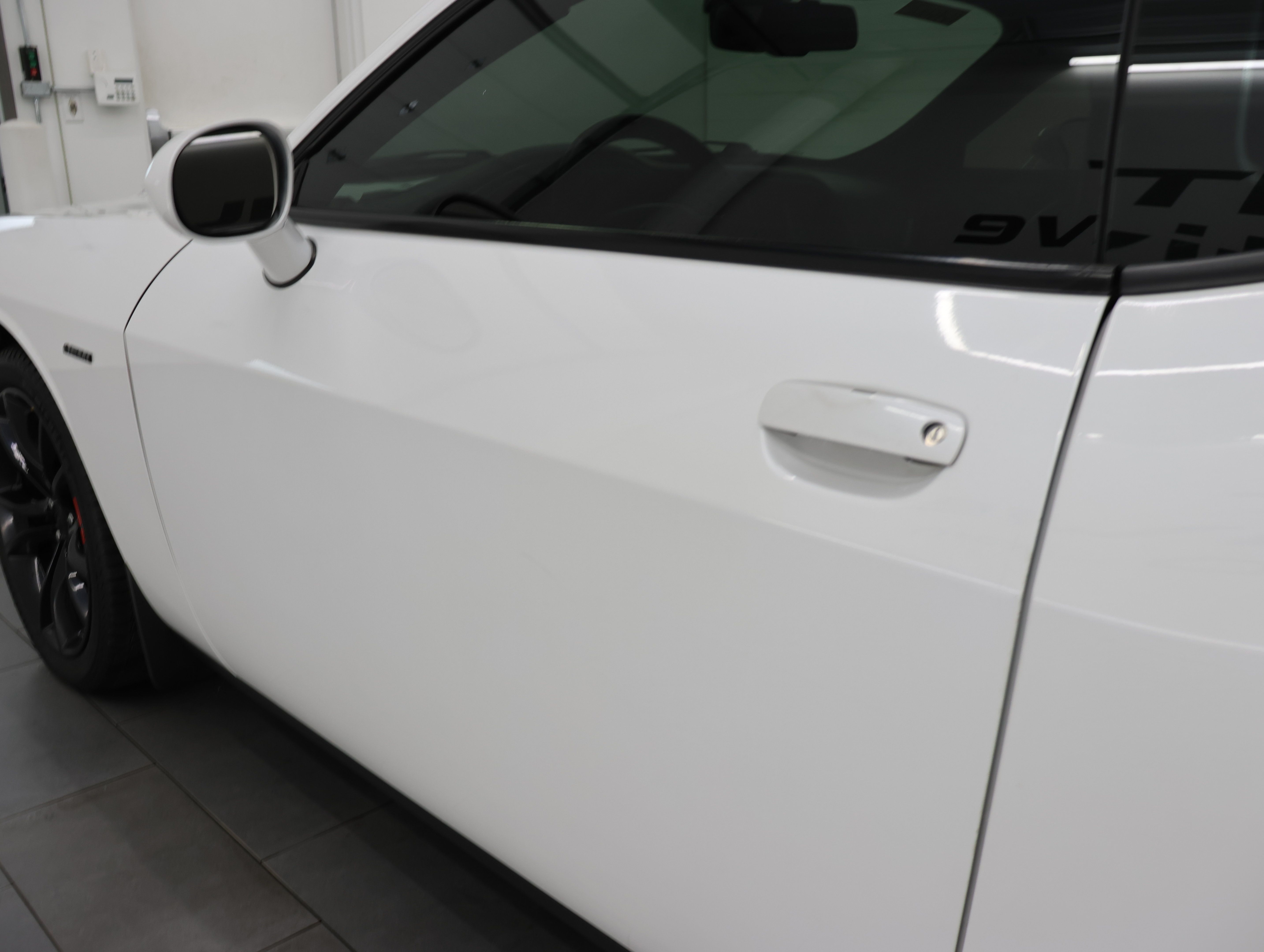 Used 2016 Dodge Challenger R/T w/ Blacktop Package RWD image 31